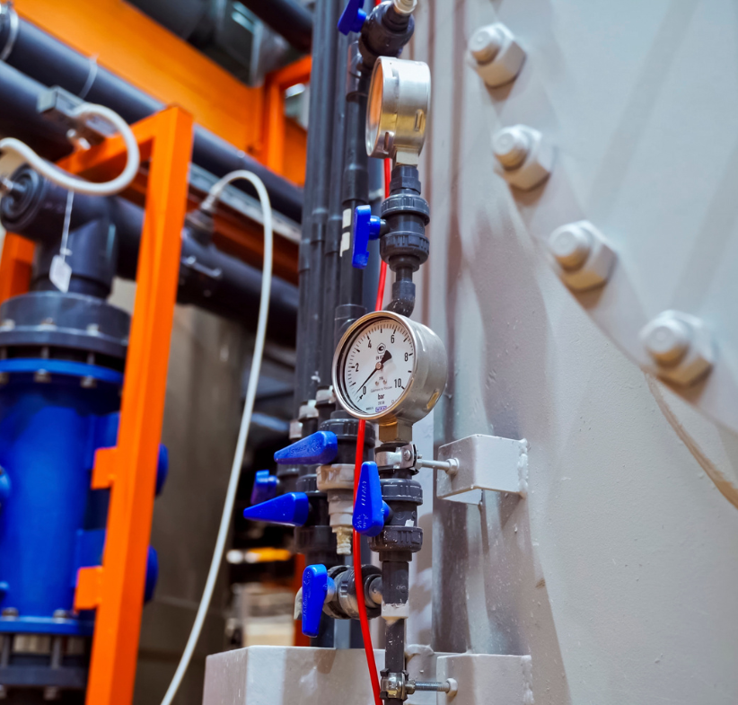 Hot water pressure gauge