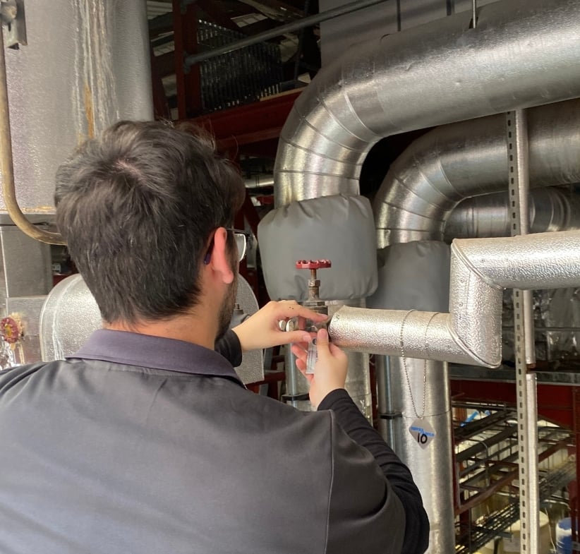 A GEM Trap engineer tagging a survey