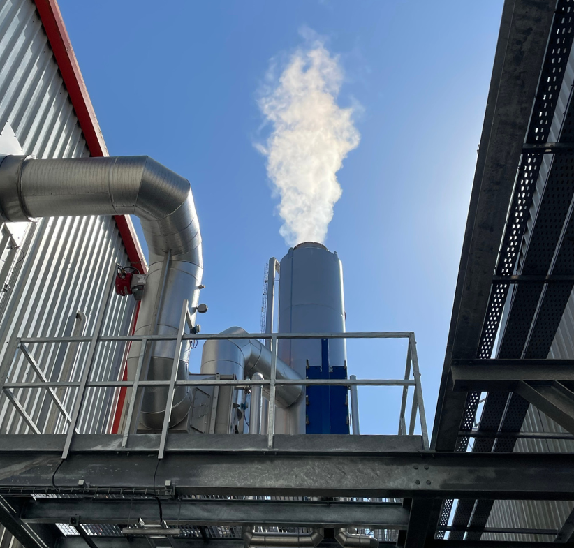 Steam escaping out of a De-steaming system