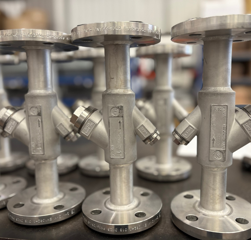 Flanged Opal GEM Steam Traps lined up